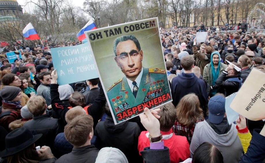 антипутинские протесты в России