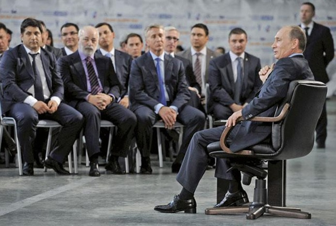 Путин и олигархи
