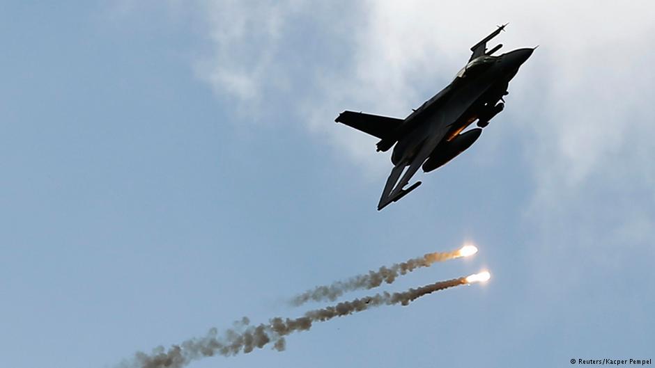 f16 США