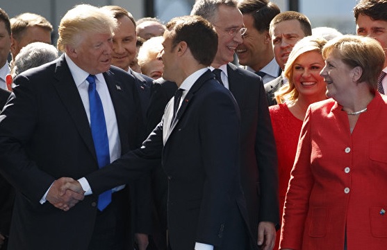 Дональд Трамп и Макрон