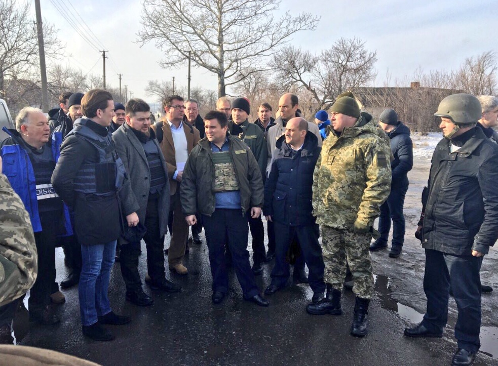 Себастьян Курц в зоне АТО